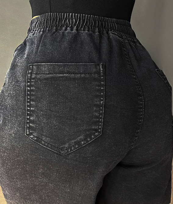 Шорти жіночі джинсові Yingguoxiang 9062-1 мом з резинкою на талії та підворотом чорні, чорний, 28, 28, 80 см, 105 см Київ - фото 16