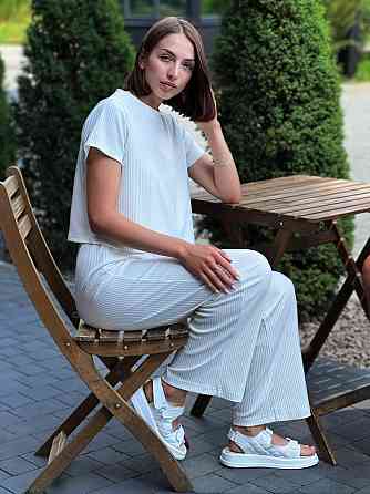 Стильний легкий костюм у рубчик Молочний M-L Харків