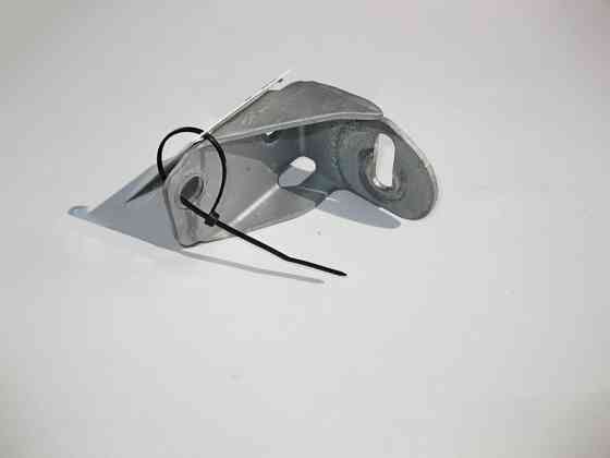 Mercedes-Benz  A2134918300 Кронштейн вихлопної труби до ланжерону C-Class W205 E-Class W213 C238 CLS C257 Одеса