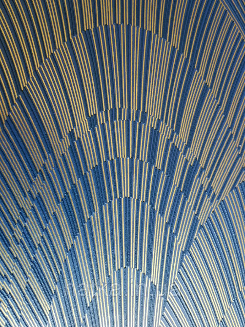 Шпалери вінілові на флізелін Marburg 82219 Giulia геометрія абстракція смужки півколо золотом на темно синьому Київ - фото 3