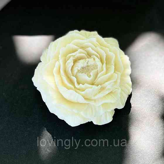 Набор натуральных свечей ручной работы в форме цветов. Ирпень