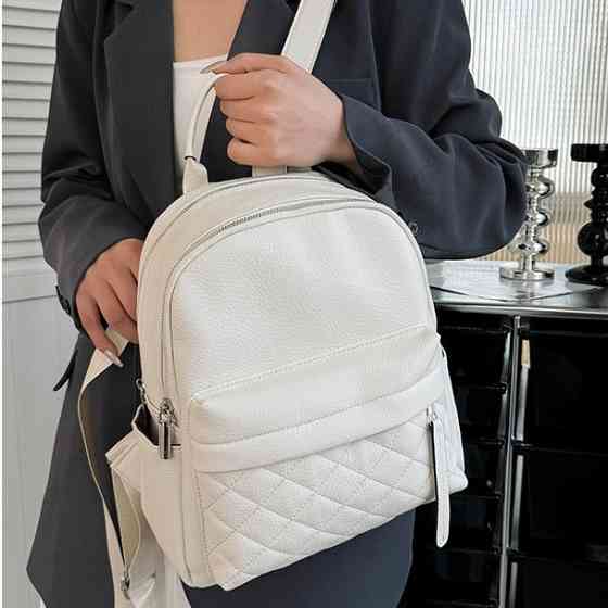 Жіночий білий шкіряний наплічник для міста Київ