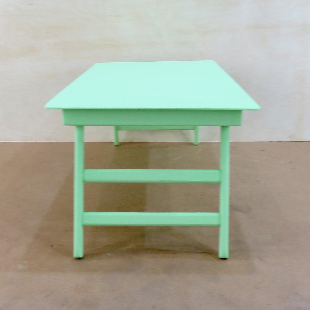 Столик для завтрака 