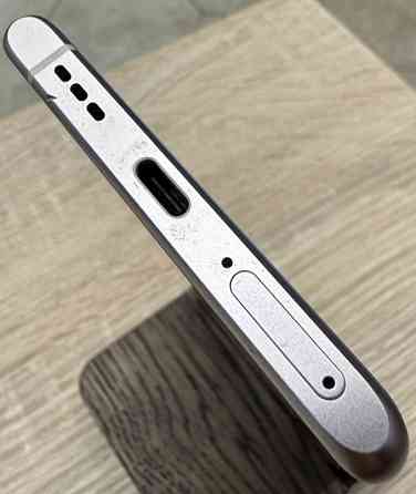 Смартфон: OPPO Find X3 Neo 5G 12/256Gb Киев