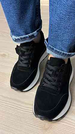 Кроссовки женские Hengji 725-7 замшевые на белой подошве черные, 39, 24,5 см Киев