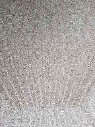 Шпалери метрові вінілові на флізелін AS creation Premium фігури ромби золотисті смуги на жовто-коричневому 3д Київ