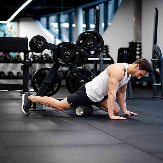 Массажный ролик Gymtek для йоги и фитнеса EVA 33*14см черный Киев