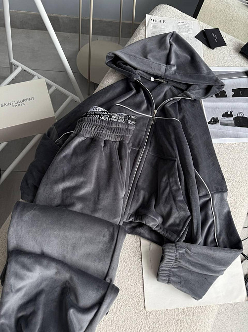 Женский утепленный велюровый костюм двойка на меху Графит, 48/52 Одесса - изображение 4