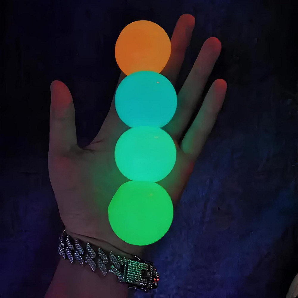 Светящиеся липкие шарики Globbles RESTEQ 4 шт. — антистресс игрушки, которые прилипают к стенам и светятся в темноте Киев - изображение 1