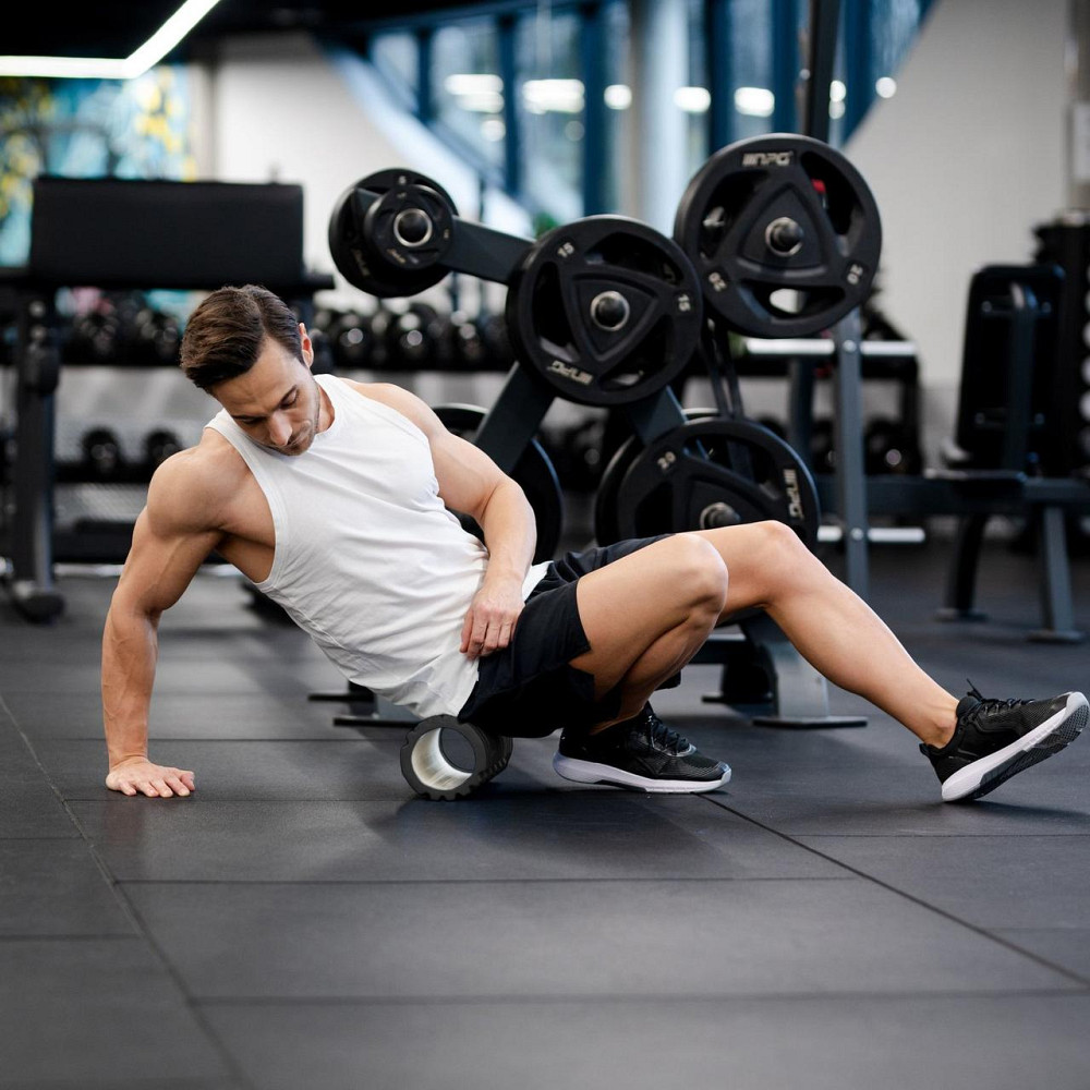 Массажный ролик Gymtek для йоги и фитнеса EVA 33*14см черный Киев - изображение 4