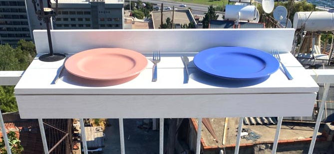 Подвесной балконный столик 