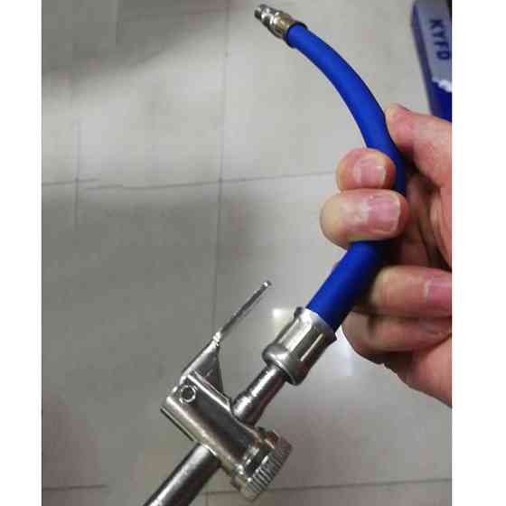 Гибкий шланг для подкачки колес 30 см с насадкой 6 мм и рычажным клапаном, переходник для компрессора Киев