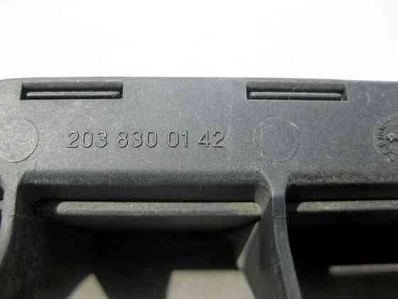 Mercedes-Benz  A2038300142 Вентиляційний клапан на задньому крилі C-Class W203 CLC Sportcoupe C203 C209 SLK R171 V-Class W447 Vito W639 Одесса