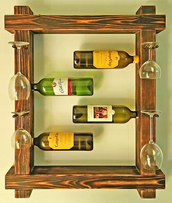 Настенная винная полка 