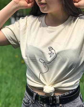 Женская футболка  unisex с индивидуальным Арт рисунком. Черновцы