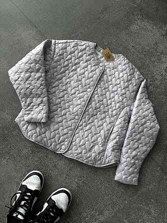 Женская повседневная куртка с сердечками на кнопках плащевка Лаке на силиконе Серый Одесса