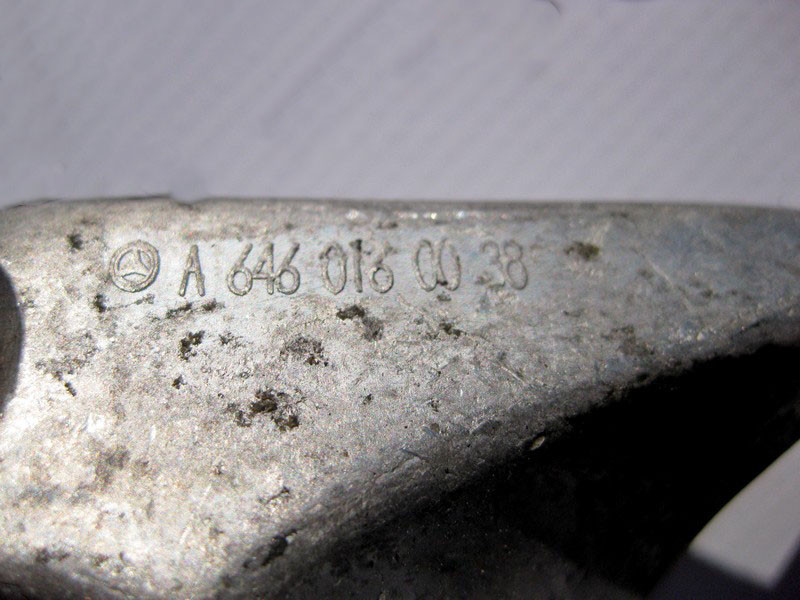 Mercedes-Benz  A6460160038 Утримувач вакуумного насоса двигуна OM646 R4 2.2 cdi E-Class W211 C-Class W203 W204 CLC C203 Одесса - изображение 3