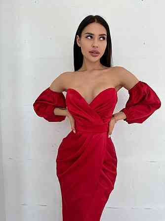 Женское роскошное вечернее платье со шлейфом и съемными рукавами из королевского атласа Красный, S Одесса