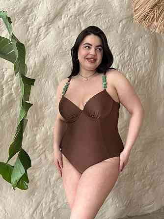 Злитний купальник великих розмірів plus size біфлекс з поролоновими чашками та кісточками на бретельках коричневий Одеса