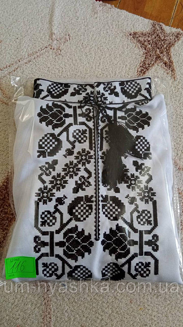 Мальчиковая льняная вышиванка 