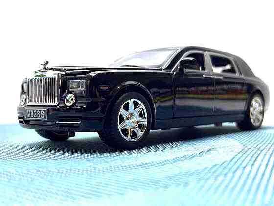 Машина металева Автосвіт Rols-Royce інерційна відчиняються двері капот 1:24 Чорна (AP-1701) Чернігів