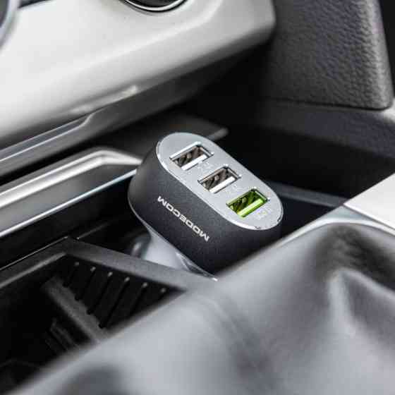 Автозарядка 3xUSB (3xUSB-A) QC3.0 2.4A біла Modecom (ZT-MC-CU3-05) Киев