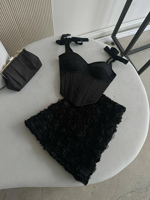 Женский романтичный корсетный комплект с 3D-цветами Одесса - изображение 5