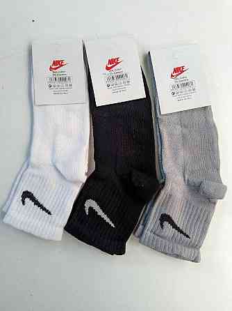 Детские качественные хлопковые средней висоты носки в наборе по 3шт разного цвета Nike. Размер 31-34 Киев