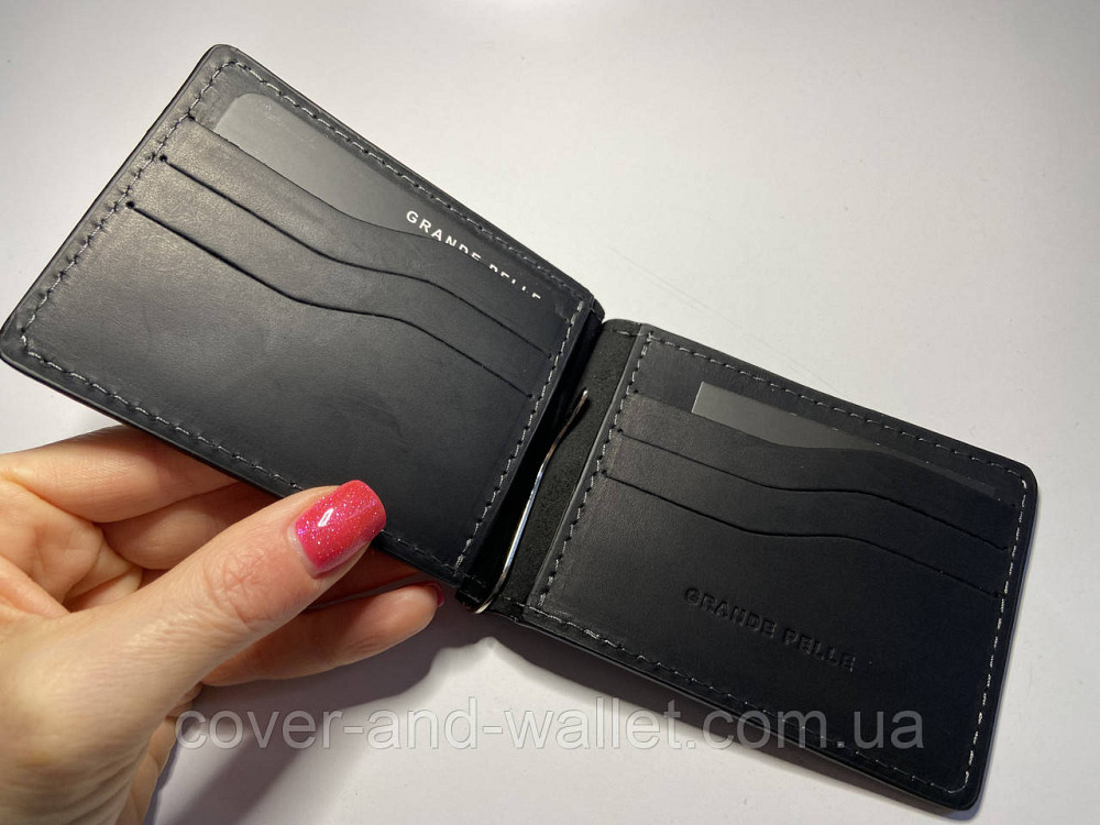 Тонкий затискач для купюр та карток чорного кольору з натуральної шкіри Grande Pelle Onda Київ - фото 2