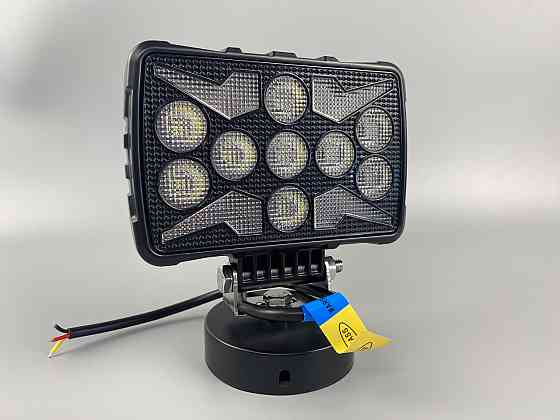 Фара LED квадратна 18 Led chip 12/24V. Широкий промінь + DRL світло + стробоскоп, світло 6500 К, IP67 Мукачево