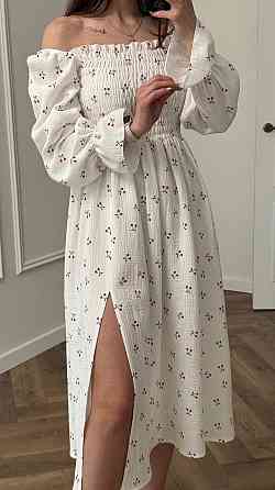 Жіноча сукня міді з відкритими плечима з мусліну Вишні M/L Харків