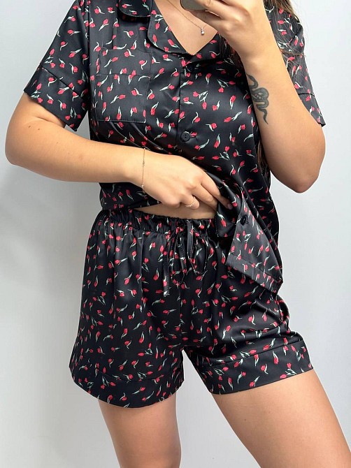 Жіноча сатінова піжама Чорний з тюльпаном XS-S Харків - фото 5