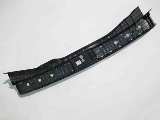 Mercedes-Benz  A2516903925 9051 Накладка отвору багажника нижня чорна R-Class W251 без хрому Одеса