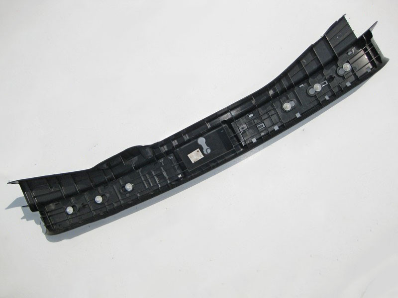 Mercedes-Benz  A2516903925 9051 Накладка отвору багажника нижня чорна R-Class W251 без хрому Одеса - фото 2