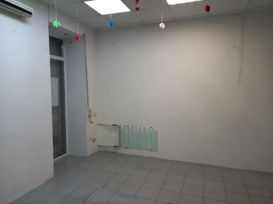 Нове Магазин на Тітова 8, гарний трафік авто і пішохідний червона лінія з окремим входом Дніпро - фото 4