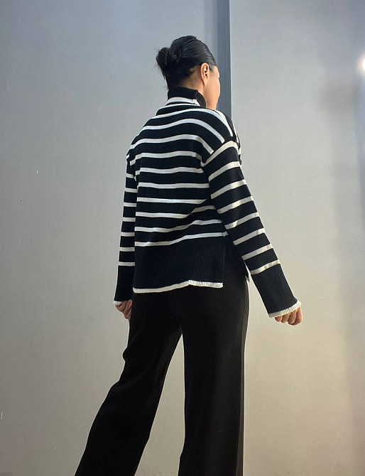 Свитер женский A-N 263 оверсайз горло полоса разрезы свободный, черный, one size Одесса - изображение 4