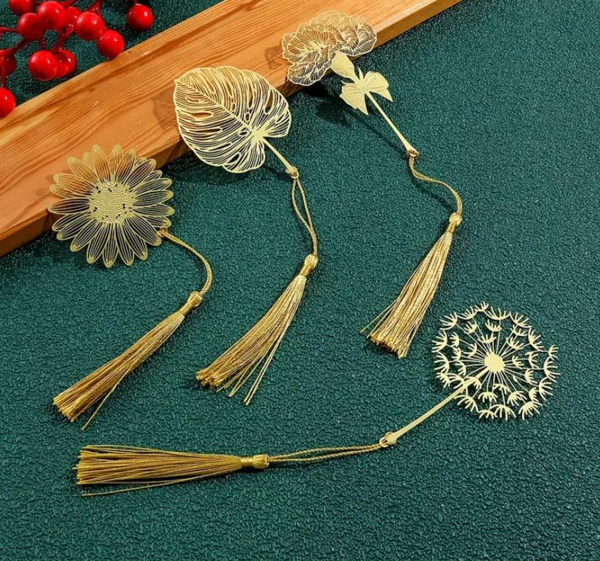 Гвоздика с бахромой. Оригинальная закладка для книг. Подарок для книголюбов Киев - изображение 2