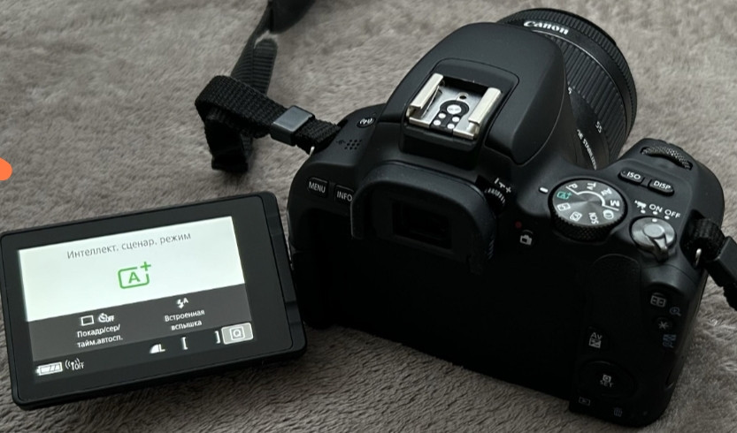 Фотоапарат Дзеркальний Canon 200D EF-S 18-55 mm STM. Київ - фото 2