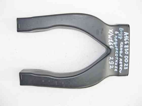 Mercedes-Benz  A1668300023 Повітряний канал вентиляції у підлокітнику спереду ML W166 GL X166 Одеса