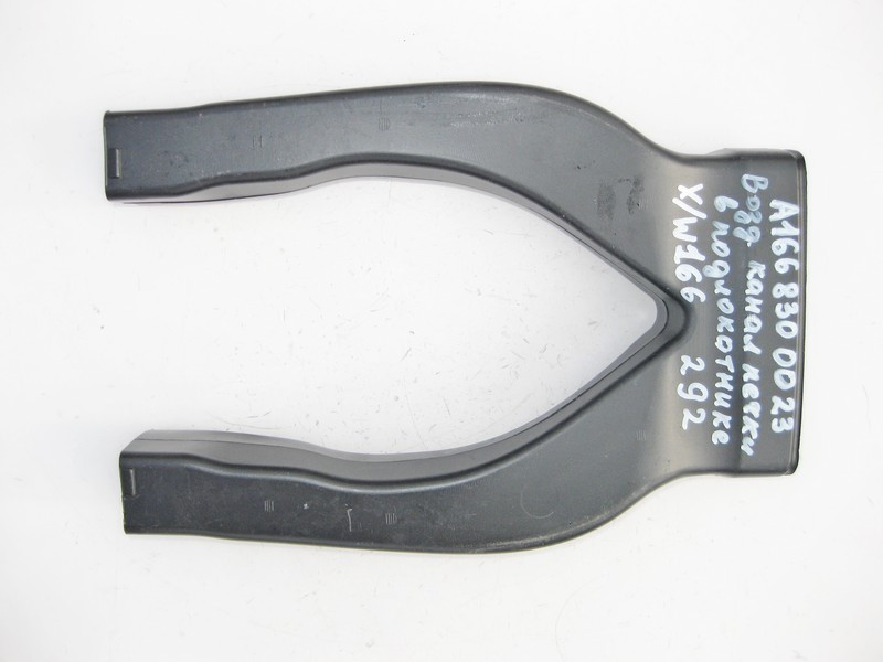 Mercedes-Benz  A1668300023 Повітряний канал вентиляції у підлокітнику спереду ML W166 GL X166 Одесса - изображение 1