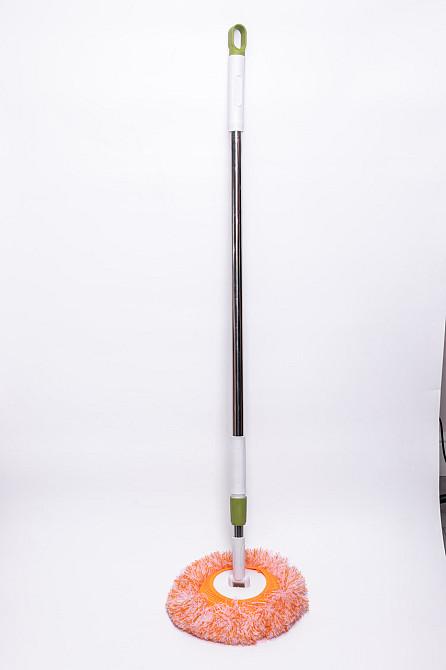 Швабра з телескопічною ручкою та круглою змінною насадкою для прибирання плитки, ламінату та лінолеуму вдома та в офісі HP-35015-36 Коломия - фото 5