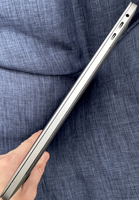 Ноутбук: MacBook Pro 15 (2018) i7-2.2 , 16/256Gb. Киев - изображение 2