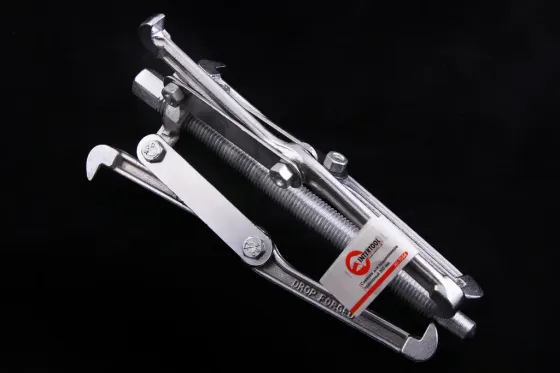 Съемник подшипников 3-лапый  8 Intertool (200 мм) Винница