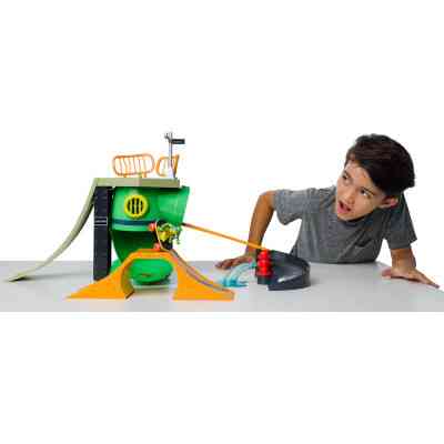 Игровой набор Funrise TMNT Черепашки-ниндзя классические Чумовой скейт-парк (71044) Винница