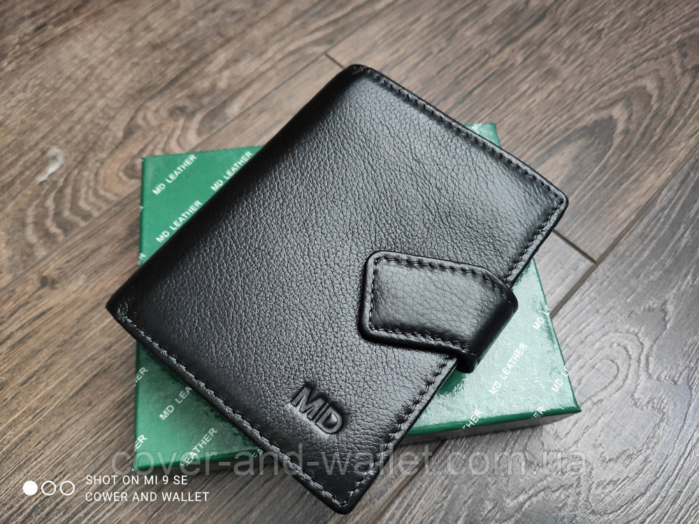 Шкіряний чоловічий гаманець на магнітній фіксації (вертикальний) MD 129A Київ - фото 1