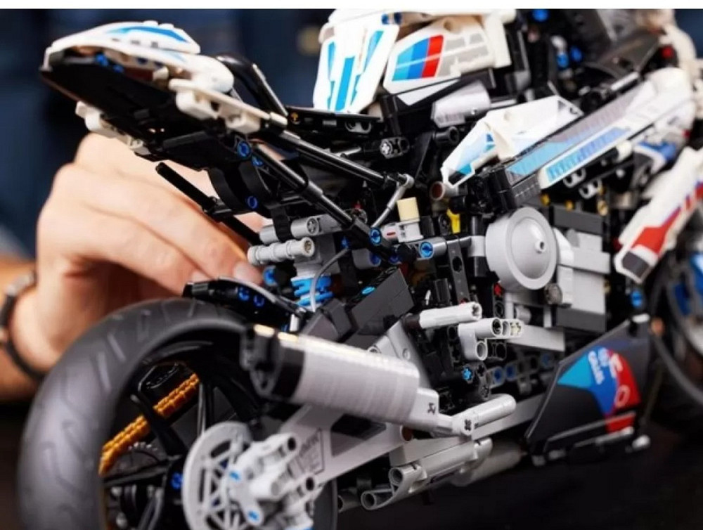 Конструктор мотоцикл  Technic BMW M 1000 RR 1920  деталей маштаб 1:10 мотоцикл БМВ Київ - фото 10