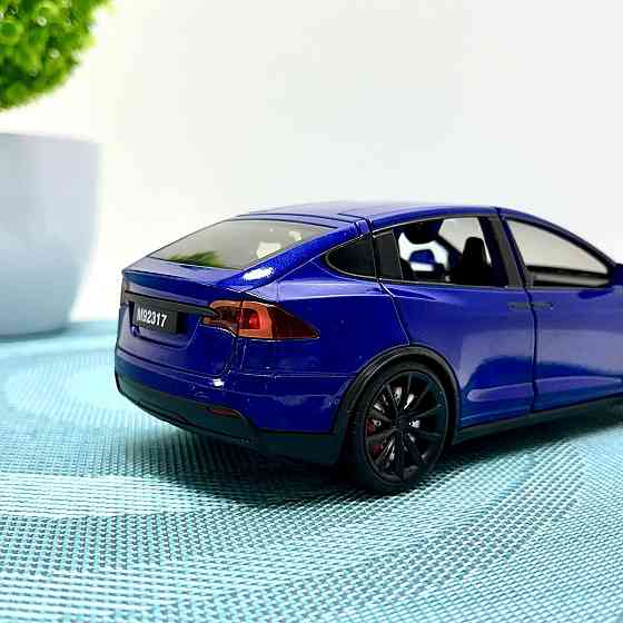 Машина Автосвіт Tesla Model X інерційна відчиняються двері капот багажник 17см Синя (AP-2004) Чернігів