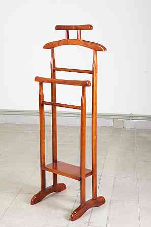 Плечики Альфа, яблуня Київ