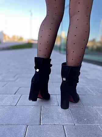 Nivelle Жіночі черевики NIVELLE чорні натуральна замша каблук 10см висота 15см (5051/9506-9534) Коломия