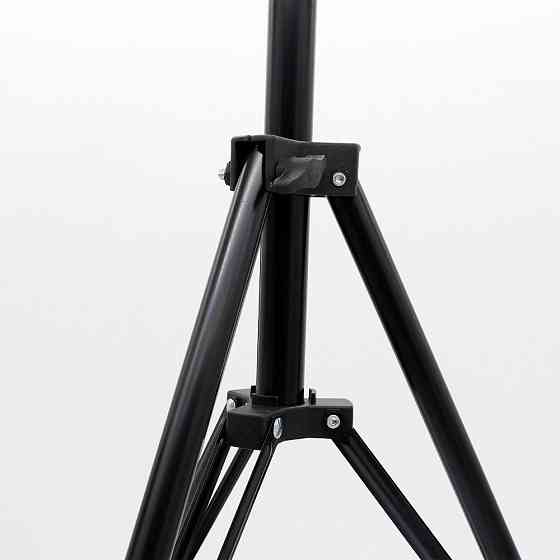 Штатив складной для LED лампы 0,66-2 м / Стойка-тренога для кольцевой лампы и студийного света Киев